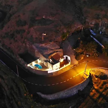 Casa Cueva El Caidero By Artenatur Country house Artenara